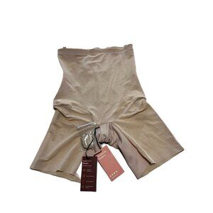 NWT Honey love shape wear short size XL